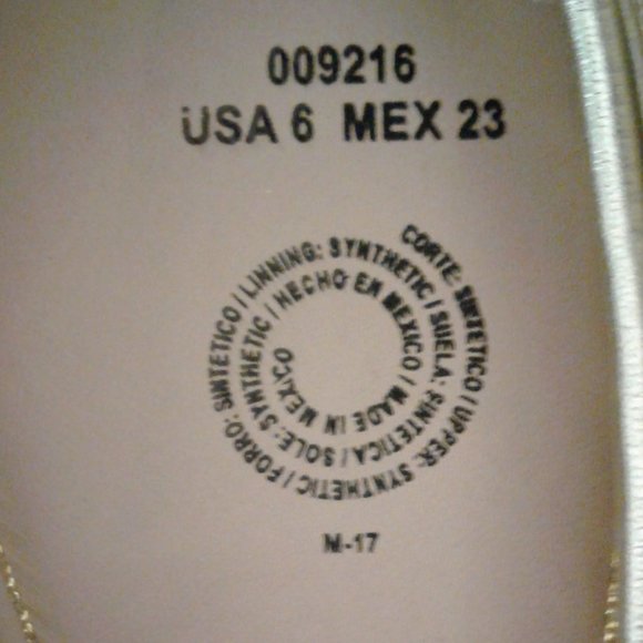 Women's TERRA Flat  shoes  Size 6  NWOT - Picture 5 of 8